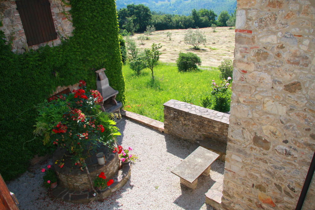 Borgo Fango Apartment Montieri ภายนอก รูปภาพ